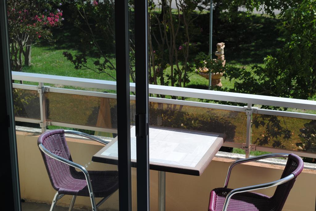 Logis Hotel & Restaurant Le Fleurance Exterior photo