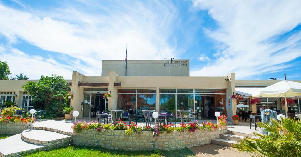 Logis Hotel & Restaurant Le Fleurance Exterior photo